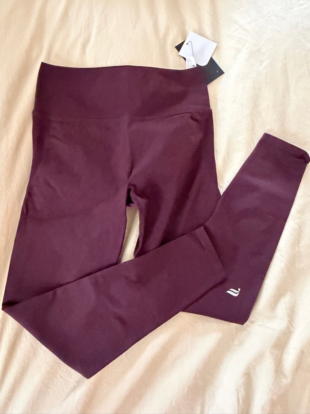 Fabletics By Khloe Seamless Scrunch HR Legging - Picture 3 of 7